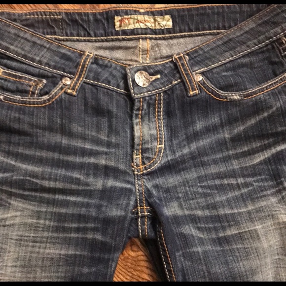 BKE Madison Distressed Bootcut Jeans - Picture 8 of 15